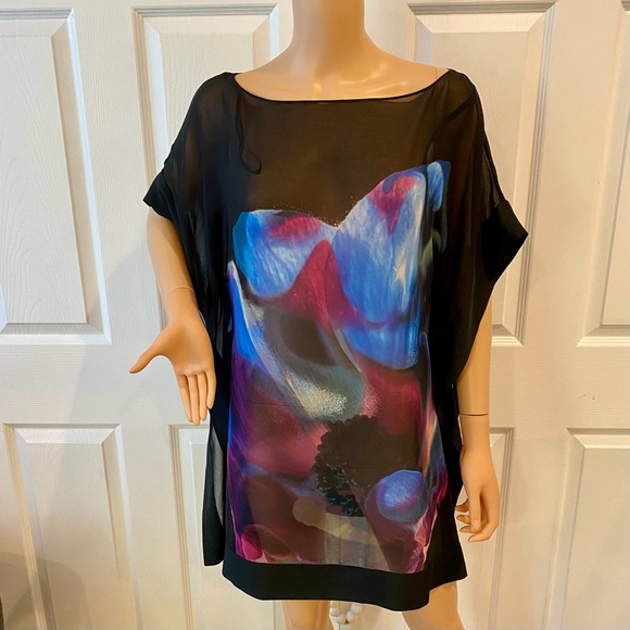 TED BAKER SZ M BLK OVER SIZE WATER COLOR TOP - Picture 1 of 8